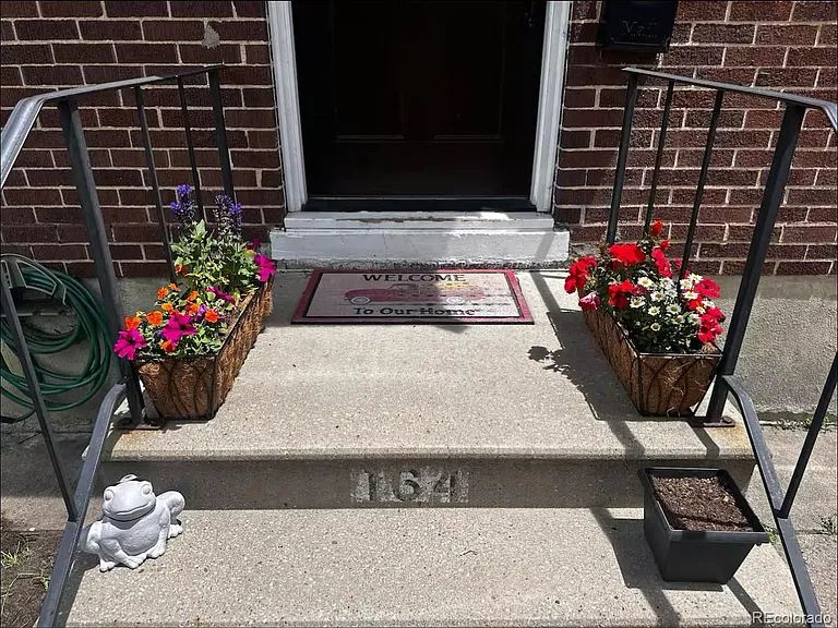 164 S Ogden St — Photo 28