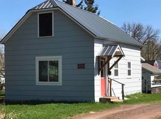 1014 14th Ave W, Ashland, WI 54806
