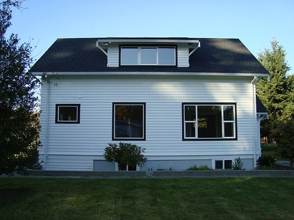 5th image of 1092 NW Liberty Ln