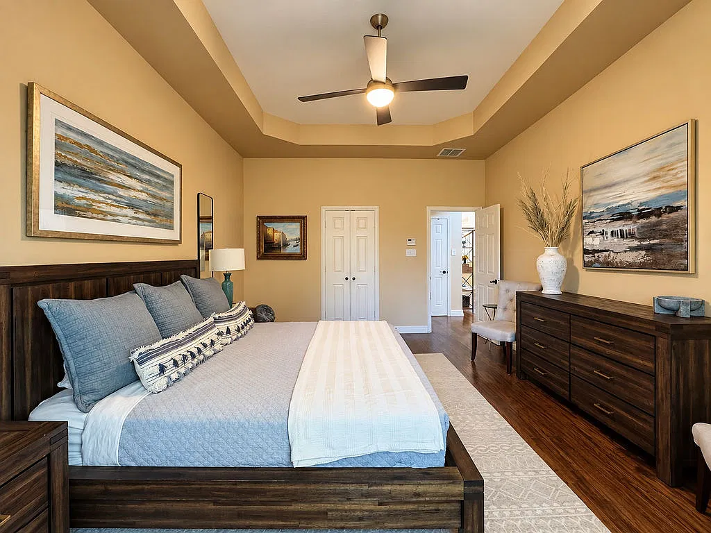 4 bed, 3.5 bath, 3198 sqft, $5,500 — Photo 4