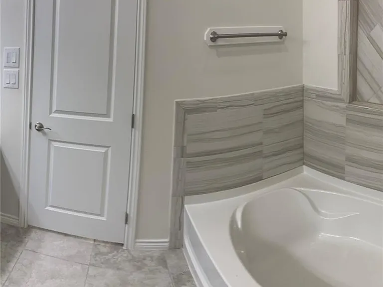 5205 Xenops Ave — Photo 10