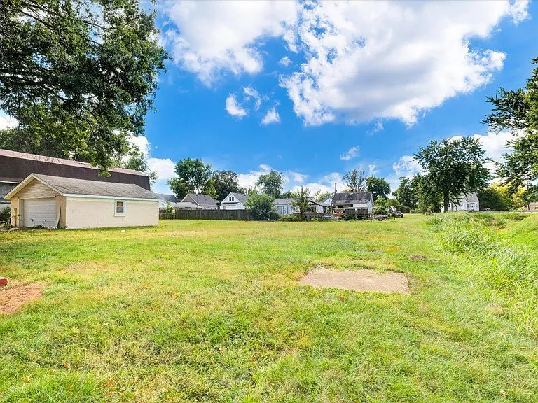 3328 Farnsley Rd — Photo 26