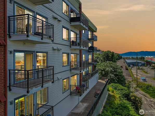 1015 Railroad Avenue #306, Bellingham, WA 98225