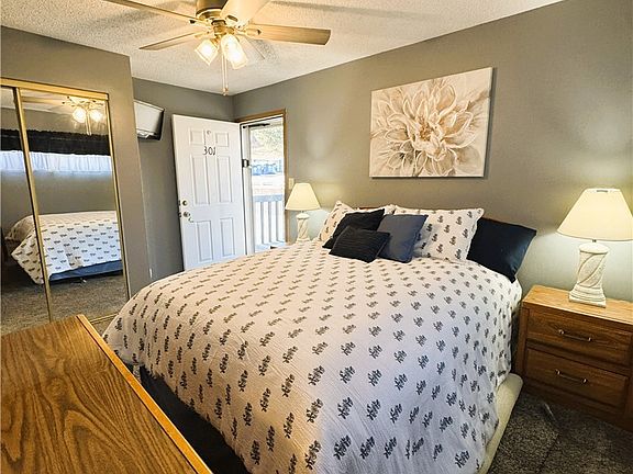 5th image of 1442 Nichols Rd #D301