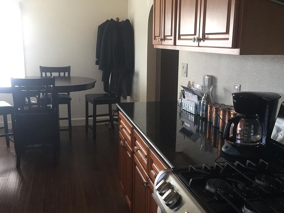 1st image of 483 San Bruno Ave E