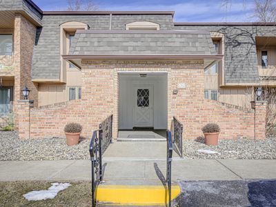 405 Old Stone Rd #3, Munster, IN, 46321