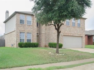 902 Carthage Way, Arlington, TX 76017