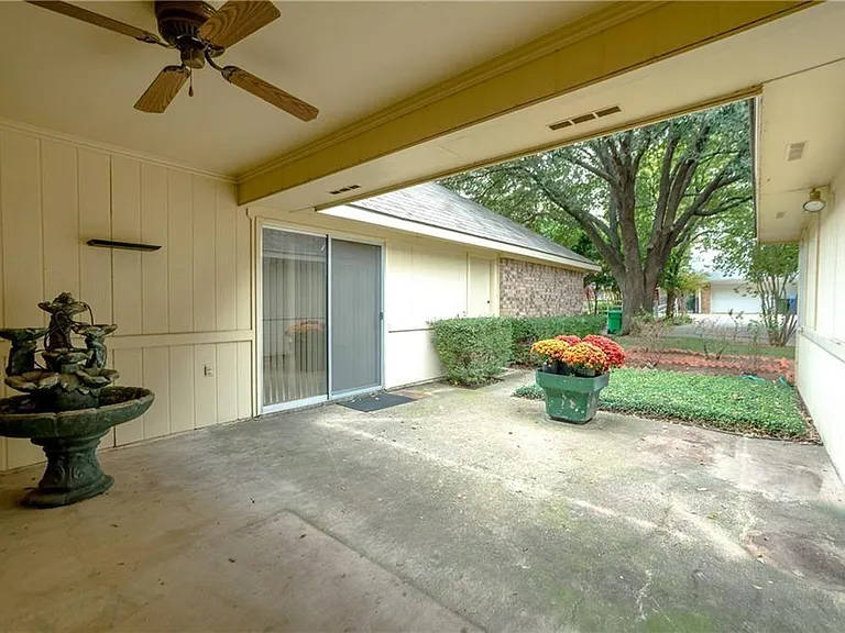 2738 Belmeade Dr — Photo 5