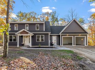 71 Hartshorn Rd, Barnstead, NH 03218