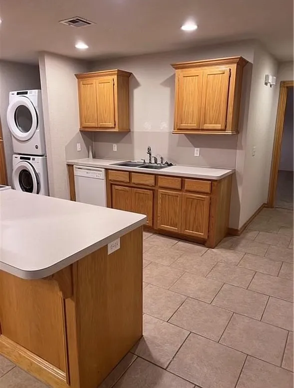1 bed, 980 sqft, $1,150 — Photo 4