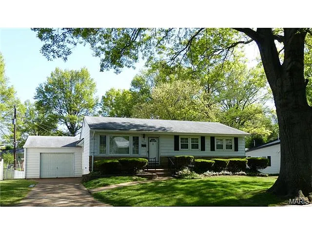 7824 Clymer Dr photo 1