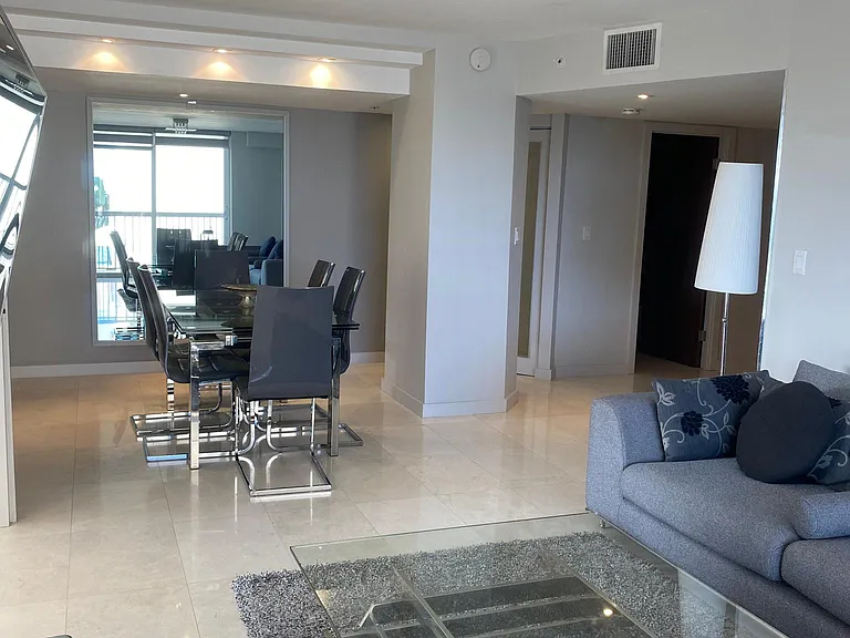 2333 Brickell Ave #306 — Photo 8