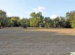 821 Fir Ln, Lockhart, TX 78644