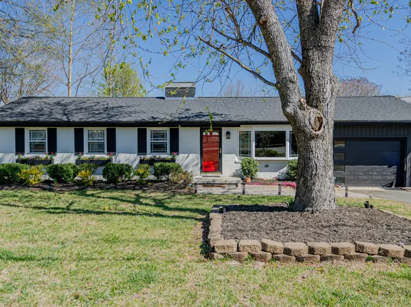 761 S 8th St, Mebane, NC 27302