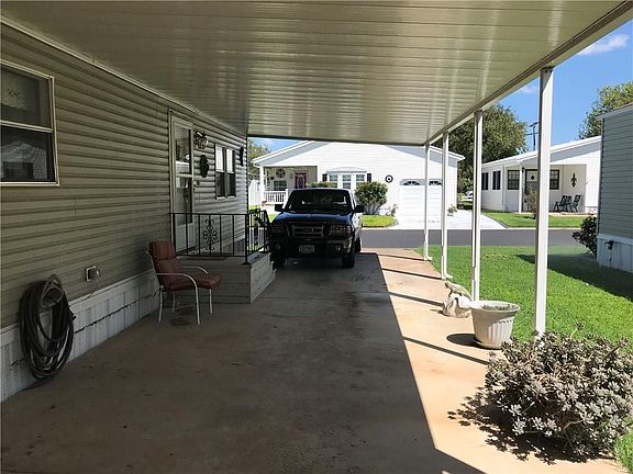 2nd image of 4809 Carnation Ave
