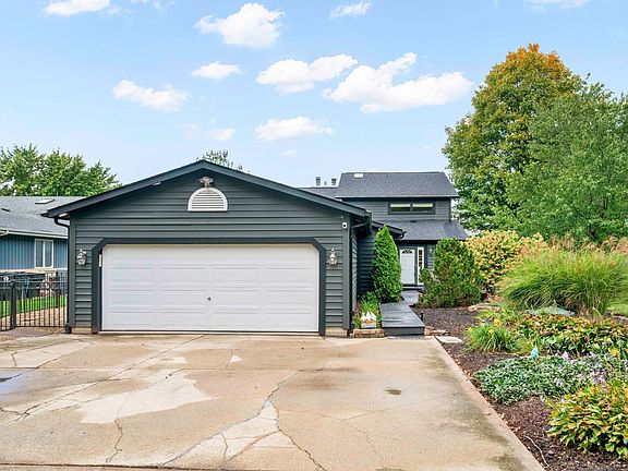 5th image of 1563 Lake Holiday Dr