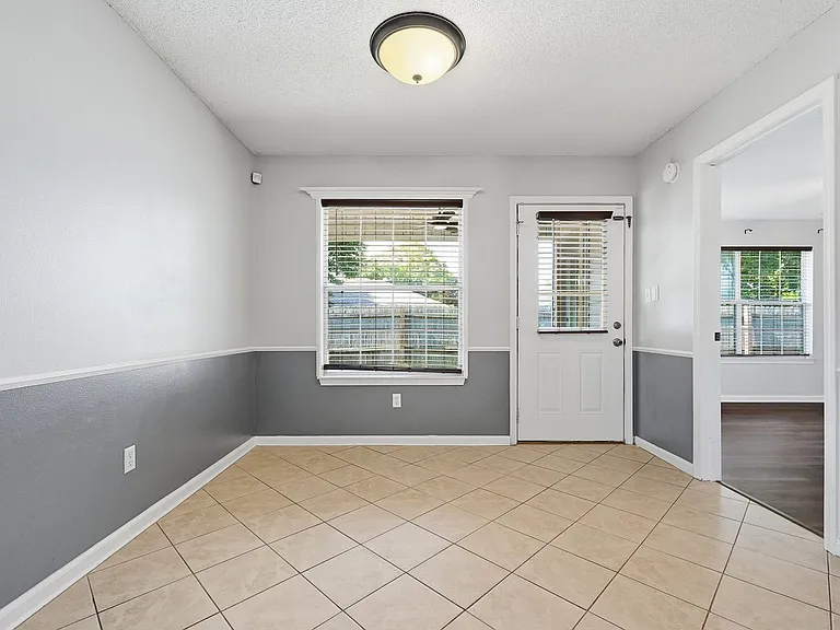 955 Pacific Silver Ct — Photo 12