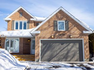 1879 Rosewind Ct, Ottawa, ON K1C 7E3