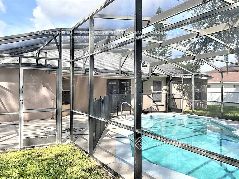 317 Clermont Dr — Photo 16