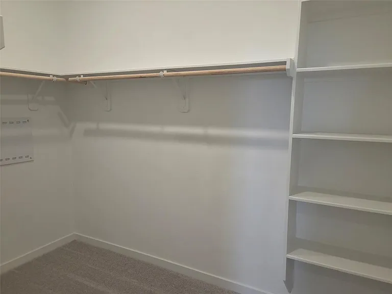 6511 Silver Emperor Ln — Photo 24