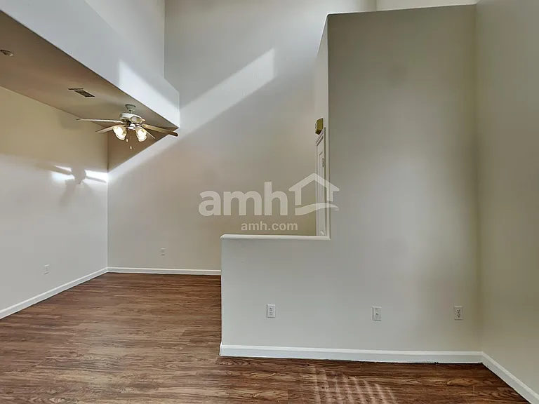 10477 Tuscany Rose Ct — Photo 9