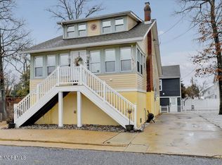 241 E Lakewood Ave, Ocean Gate, NJ 08740
