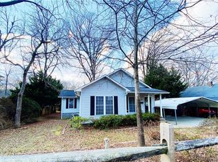 1119 7th St NE, Hickory, NC 28601