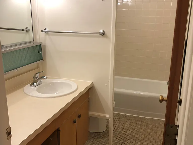 1100 Center Ave #104 — Photo 13