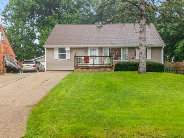 7407 SW 15th St, Des Moines, IA 50315