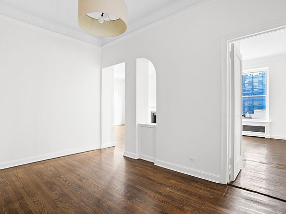 4th image of 26 E 93rd St #5AB