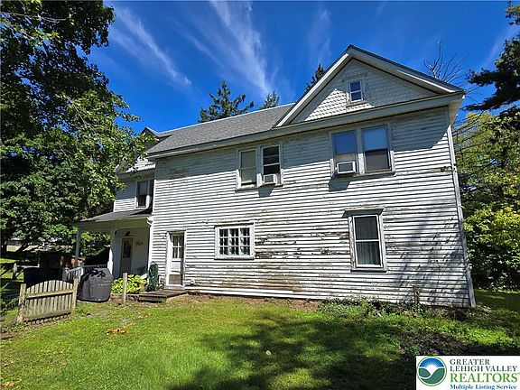 4th image of 105 Browns Dr