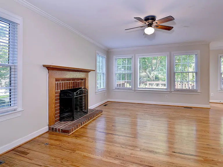 44 Dryden Dr — Photo 15