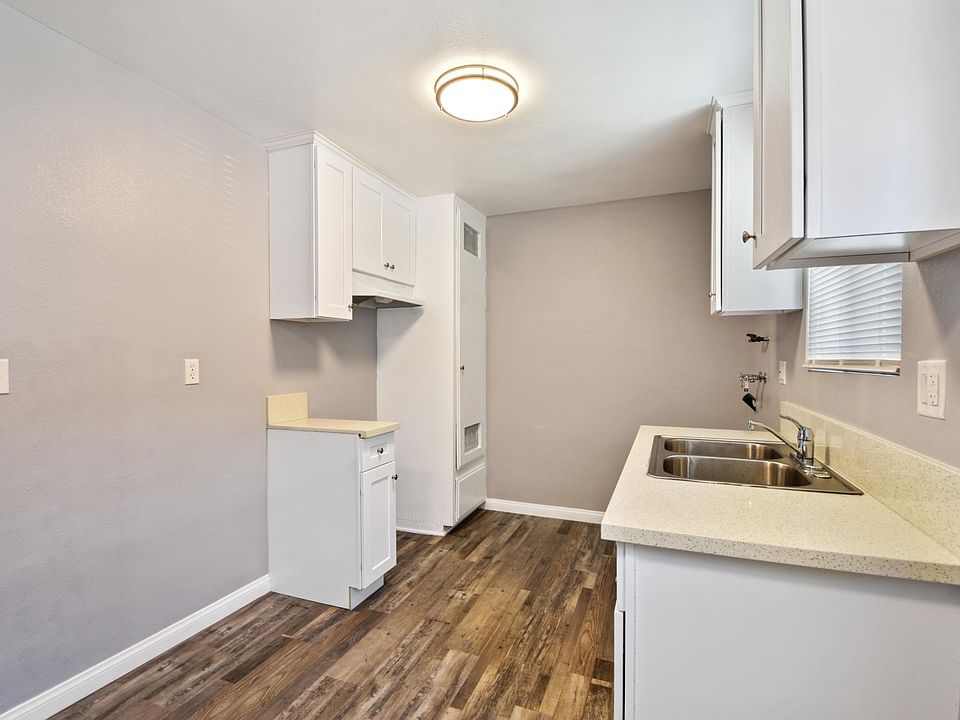 1st image of 4732 Walnut Ave APT C