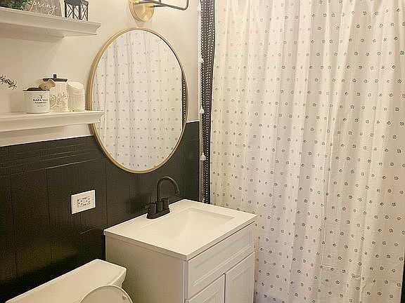 Main level bathroom