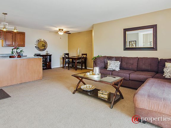 Living Room / Dining Room