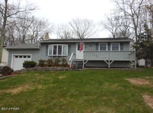 107 N Wood Rd, Dingmans Ferry, PA 18328