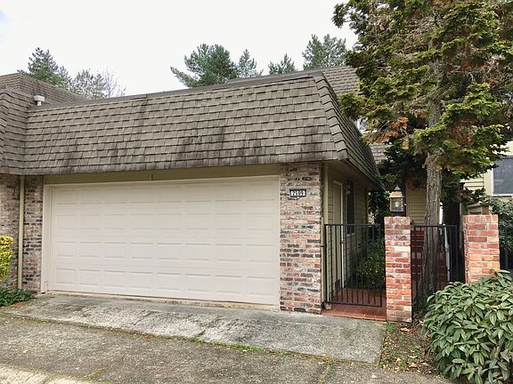 2nd image of 2509 175th Ave NE