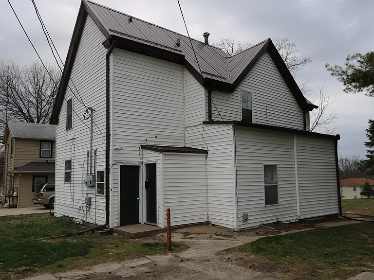 1409 Jefferson St — Photo 2