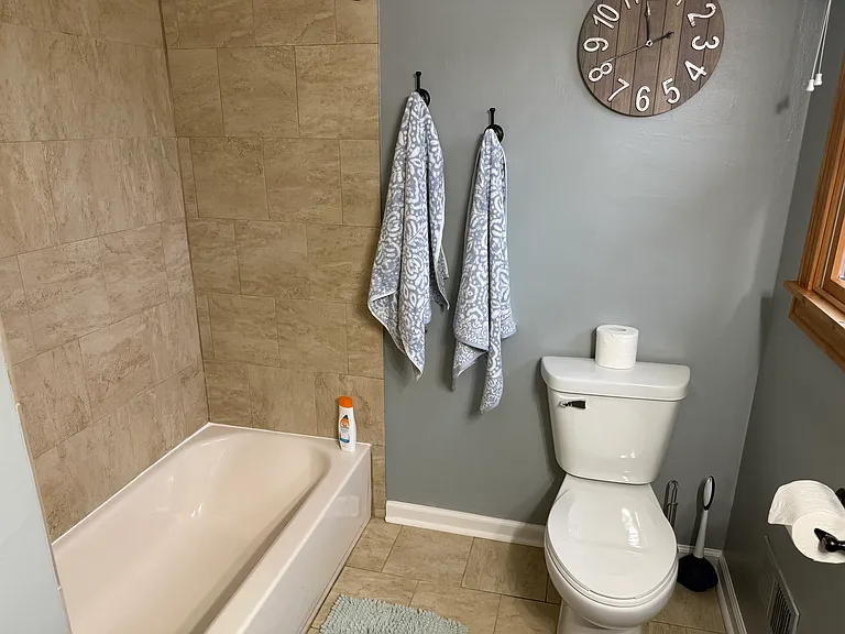 5818 N Fortville Pike — Photo 11