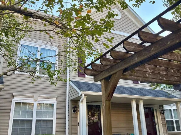 312 Goldenrod Ct, Warrington, PA 18976