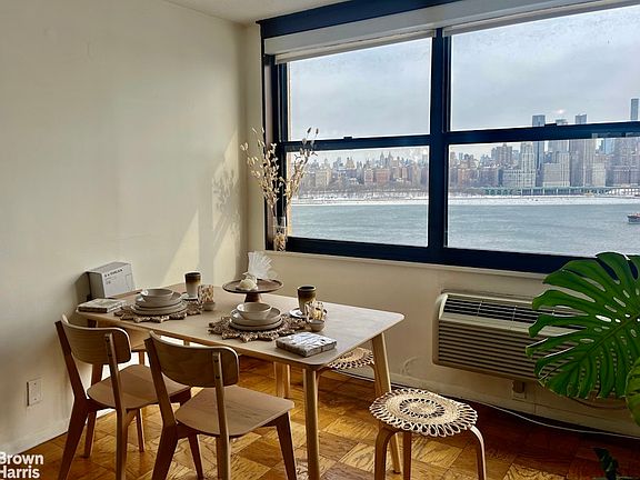 2nd image of 7002 Kennedy Blvd E APT 26F