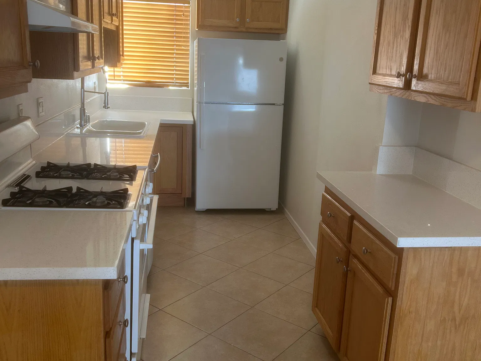 2 bed, 1217 sqft, $2,900 — Photo 3