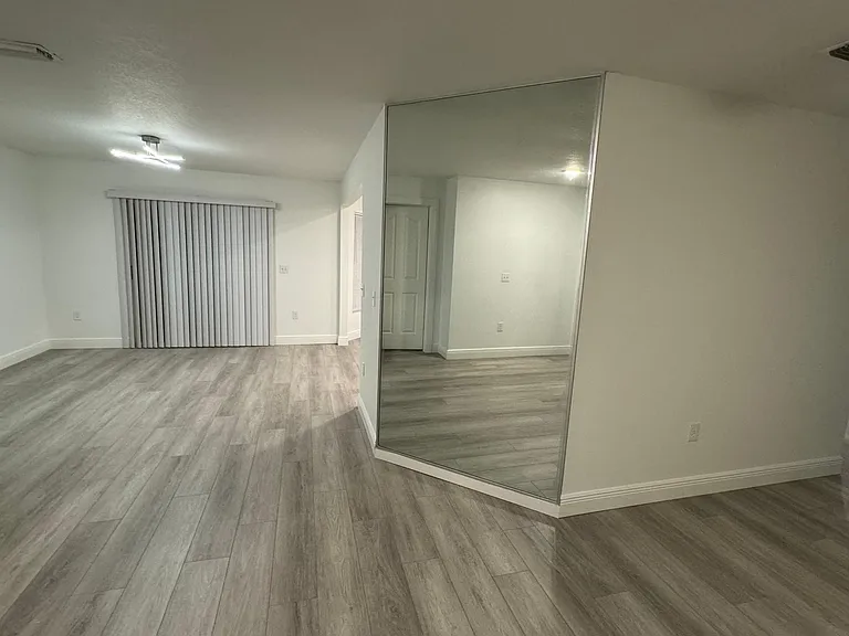 6553 Hidden Beach Cir — Photo 8