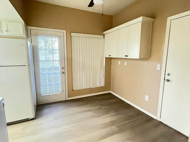 8888 N 47th Ave #141 — Photo 4