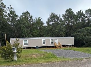 11034 Sleepy Hollow St, Picayune, MS 39466