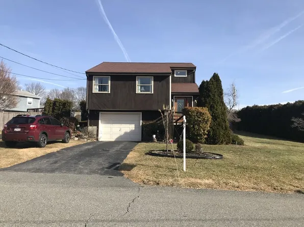 229 Joseph Dr, Fall River, MA 02720
