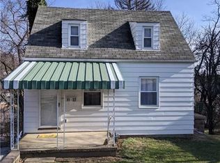 1122 Cloverfield Dr, Pittsburgh, PA
