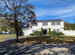 78 Rustic Ave, Medford, NY 11763