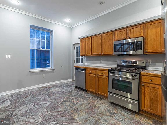5th image of 818 N Orianna St