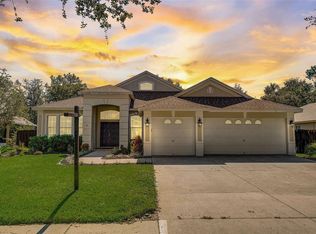 9642 Greenbank Dr, Riverview, FL 33569